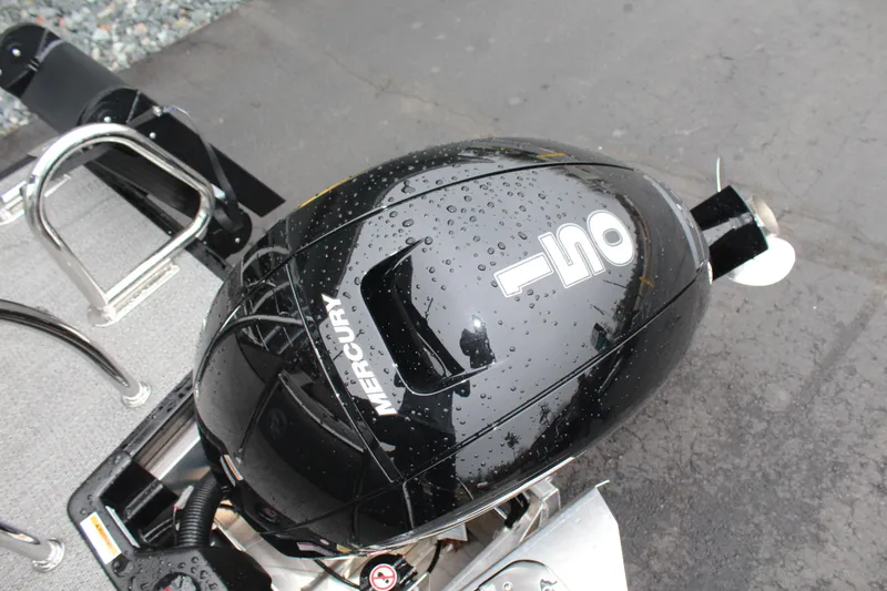 Slide: The Image of Barletta Cabrio 22U 2025 - 25