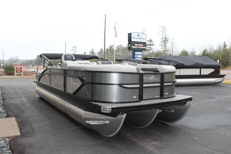 Slide: The Image of Barletta Cabrio 22U 2025 - 4