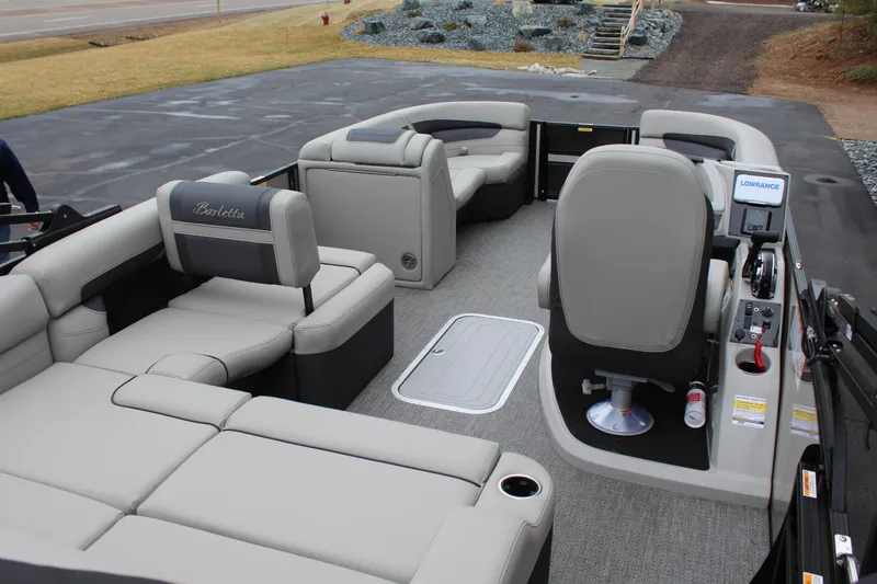 Slide: The Image of Barletta Cabrio 22U 2025 - 7