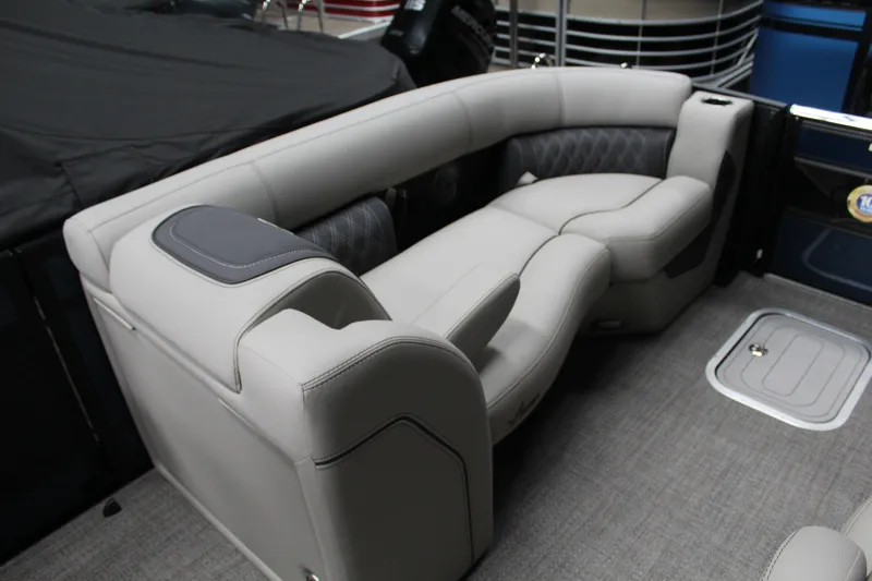 Slide: The Image of Barletta Lusso 23UC 2025 - 15