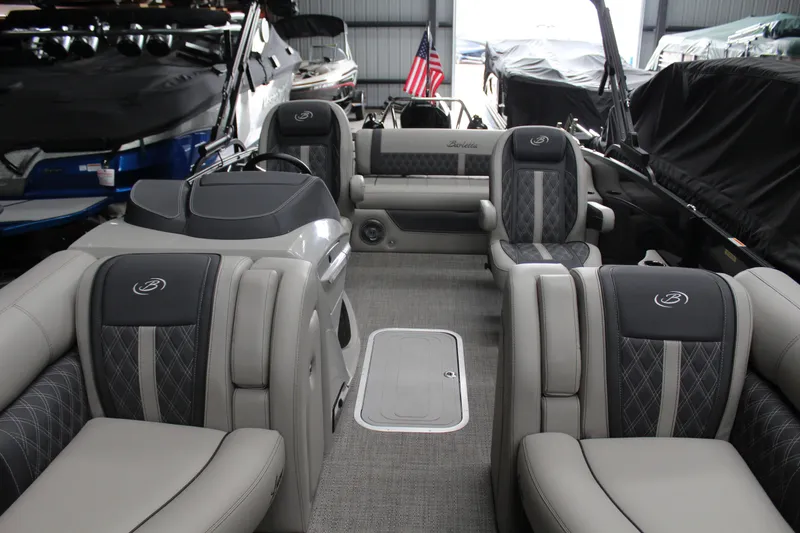 Slide: The Image of Barletta Lusso 23UC 2025 - 17