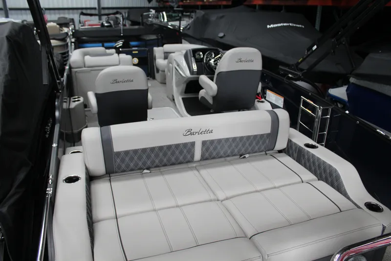 Slide: The Image of Barletta Lusso 23UC 2025 - 9