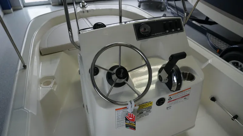 Slide: The Image of Boston Whaler 150 Montauk 2025 - 5