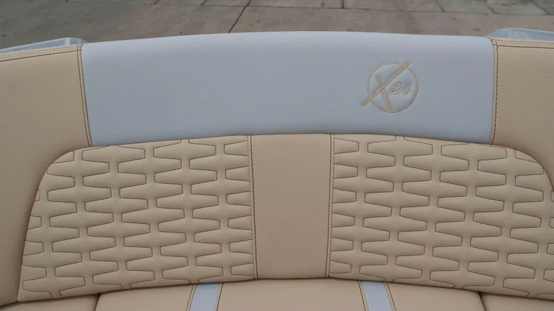 Slide: The Image of MasterCraft X24 2025 - 23