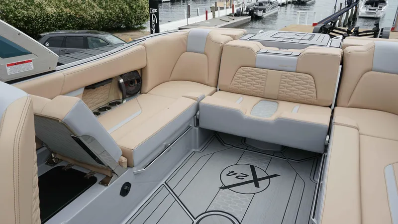 Slide: The Image of MasterCraft X24 2025 - 28