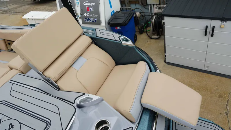 Slide: The Image of MasterCraft X24 2025 - 8