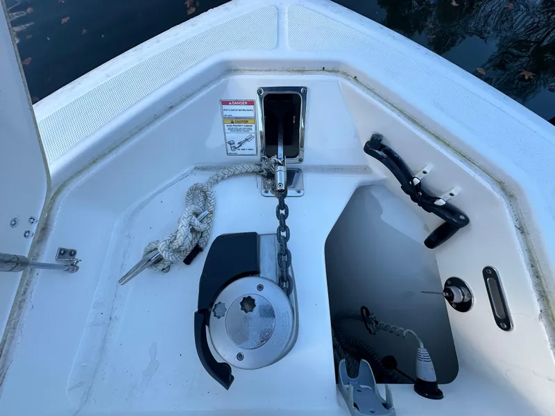 Slide: The Image of Boston Whaler 330 Outrage 2019 - 29
