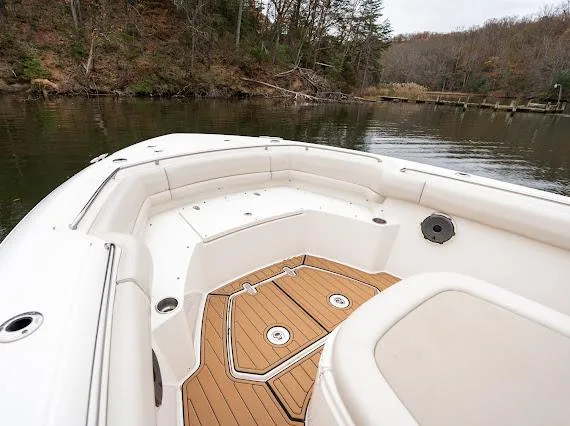 Slide: The Image of Boston Whaler 330 Outrage 2019 - 33