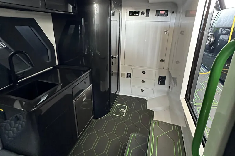 Slide: The Image of Midnight Express 43 Solstice 2022 - 75