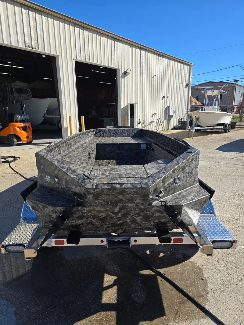 Slide: The Image of 2025 Edge Duck Boats ̃̀̉̃756DB on trailer outside warehouse. - 6