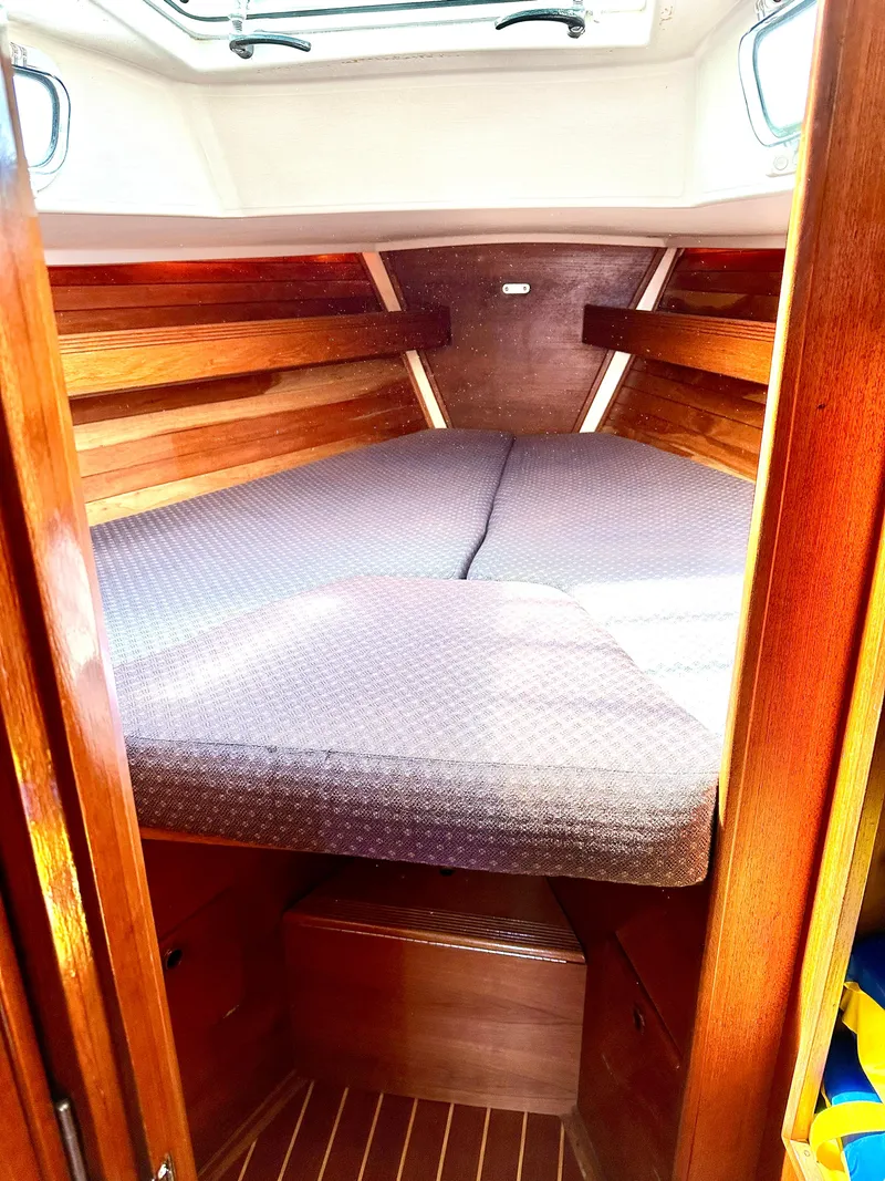 Slide: The Image of Forward Berth - 11