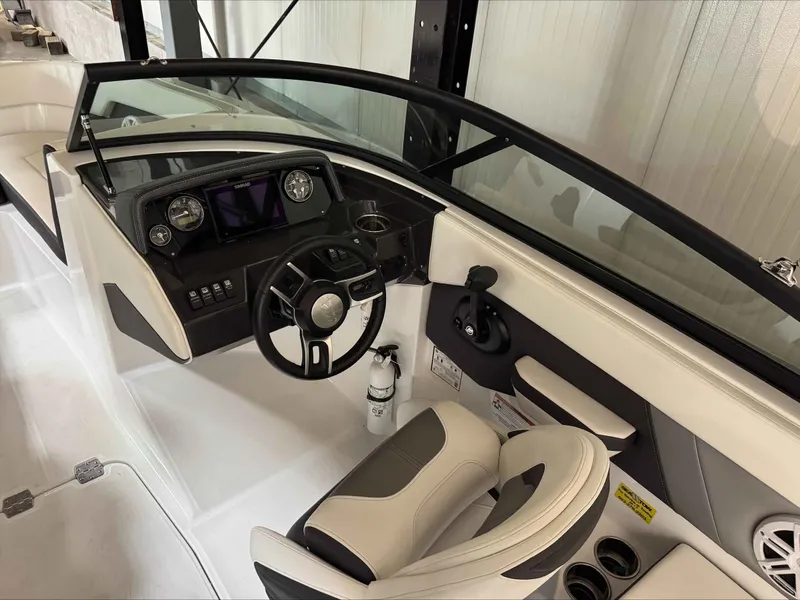 Slide: The Image of Monterey M22 2022 - 11