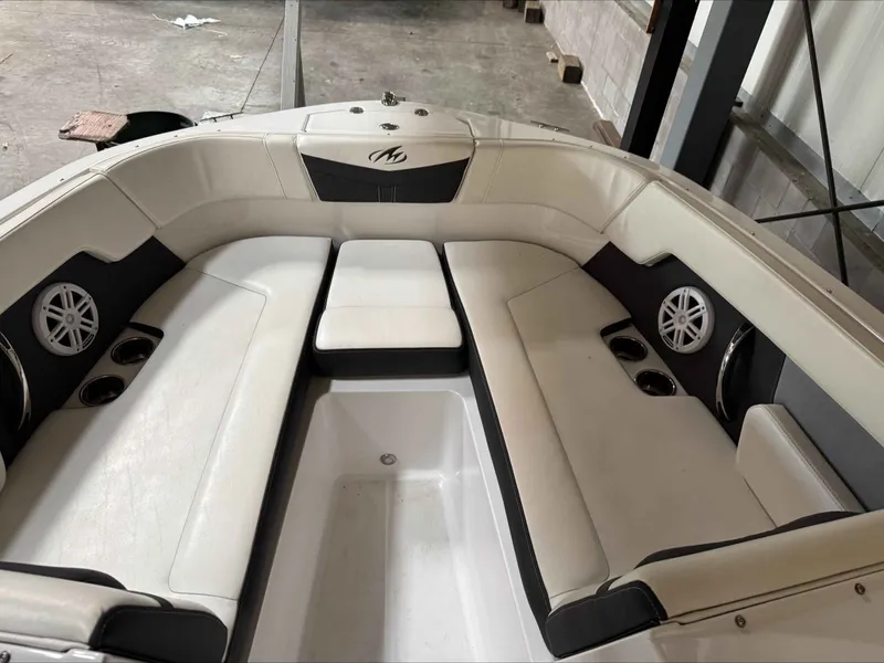 Slide: The Image of Monterey M22 2022 - 13