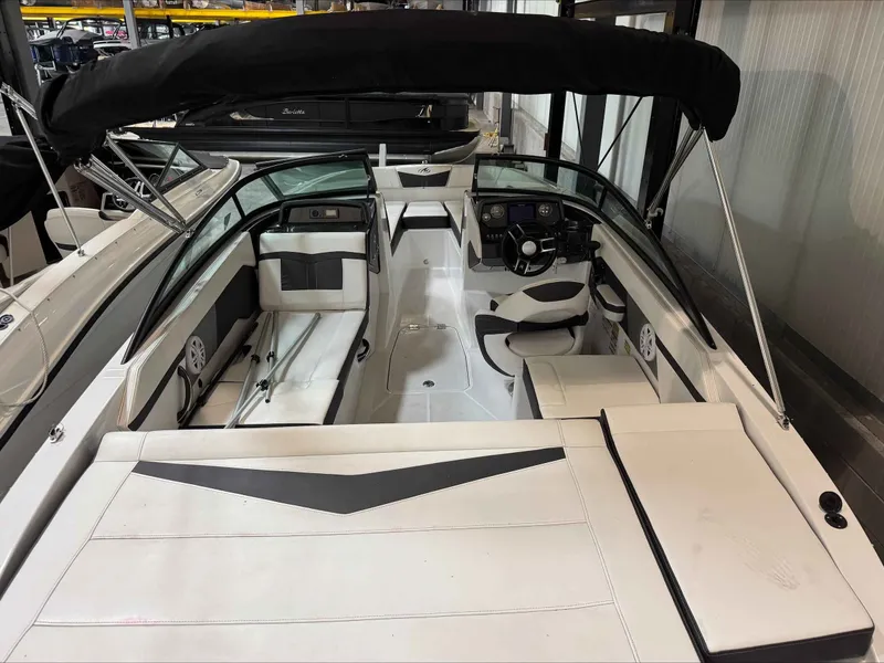 Slide: The Image of Monterey M22 2022 - 8