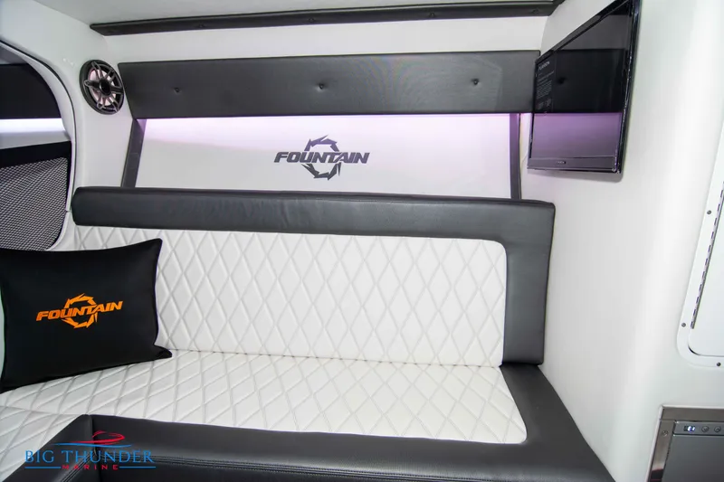 Slide: The Image of Fountain 47 Lightning 2020 - 64