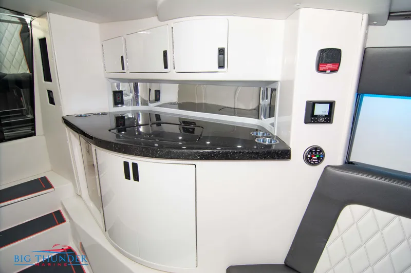 Slide: The Image of Fountain 47 Lightning 2020 - 70