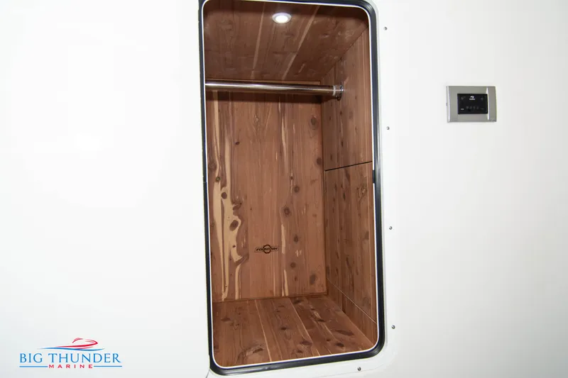 Slide: The Image of Fountain 47 Lightning 2020 - 75