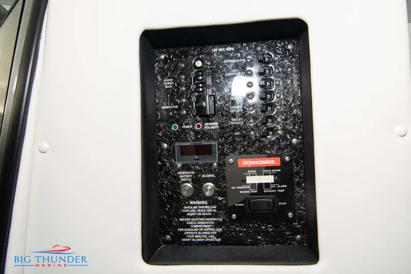 Slide: The Image of Fountain 47 Lightning 2020 - 78