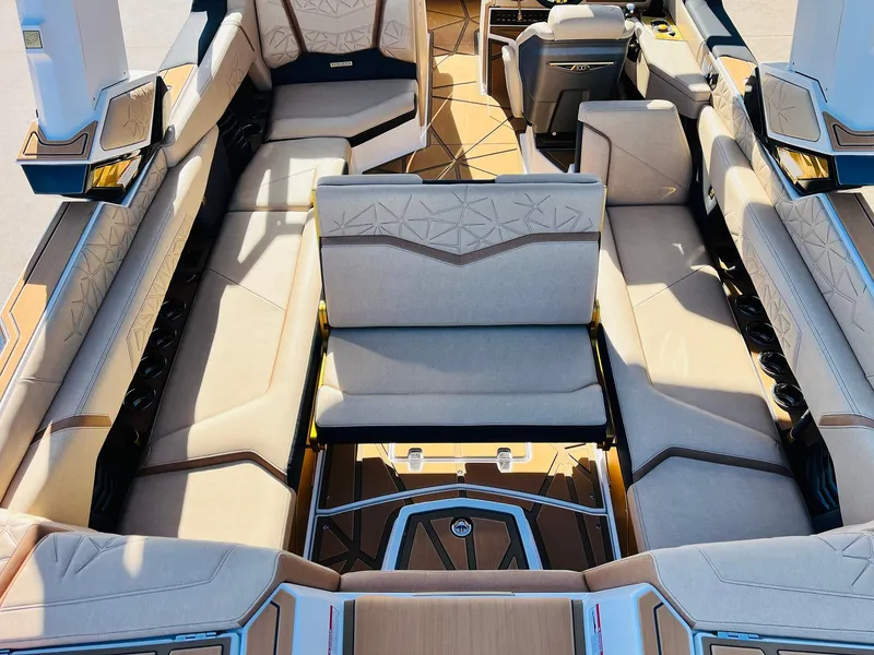 Slide: The Image of Nautique Super Air Nautique G25 Paragon 2025 - 50