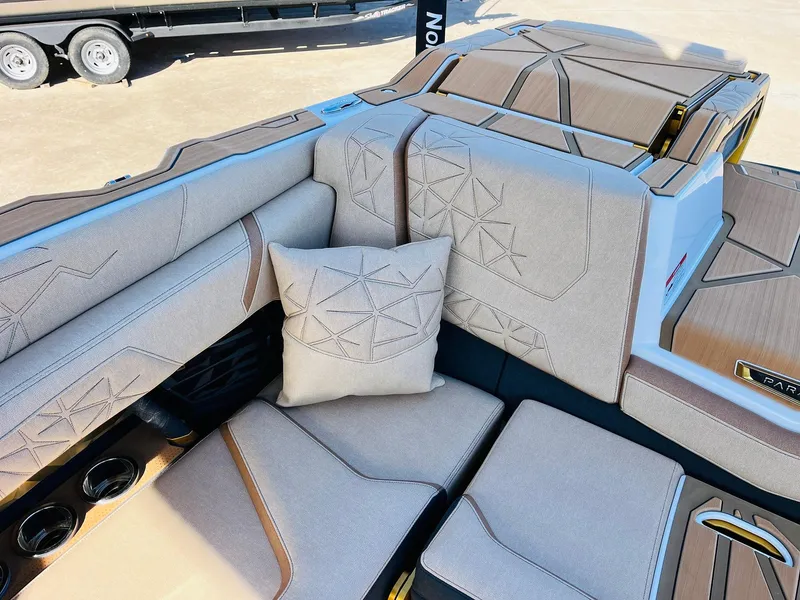 Slide: The Image of Nautique Super Air Nautique G25 Paragon 2025 - 69