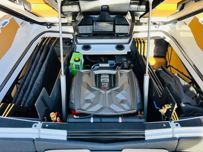 Slide: The Image of Nautique Super Air Nautique G25 Paragon 2025 - 71