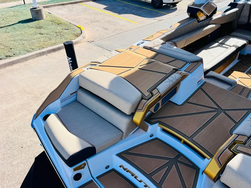 Slide: The Image of Nautique Super Air Nautique G25 Paragon 2025 - 73