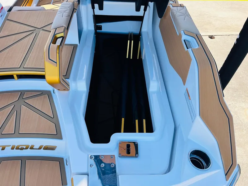 Slide: The Image of Nautique Super Air Nautique G25 Paragon 2025 - 81