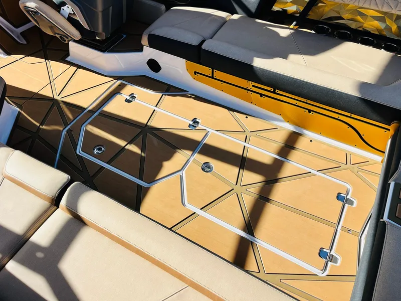 Slide: The Image of Nautique Super Air Nautique G25 Paragon 2025 - 83