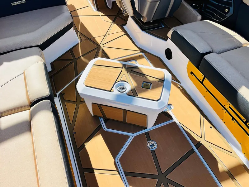 Slide: The Image of Nautique Super Air Nautique G25 Paragon 2025 - 85