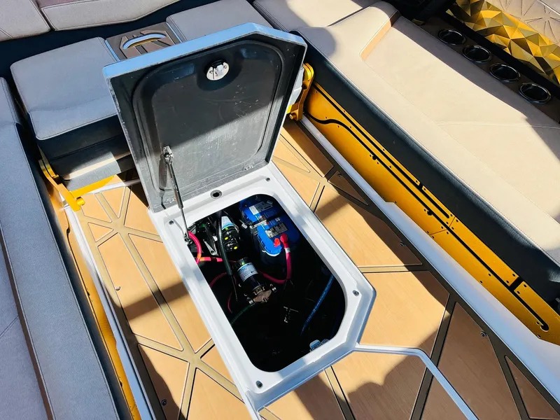 Slide: The Image of Nautique Super Air Nautique G25 Paragon 2025 - 88