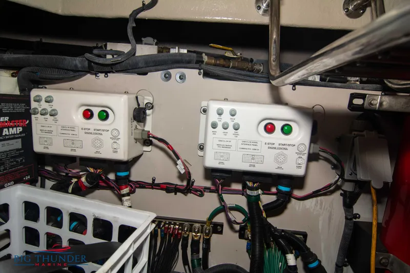 Slide: The Image of Sea Ray 540 Sundancer 2013 - 137