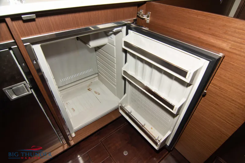 Slide: The Image of Sea Ray 540 Sundancer 2013 - 85