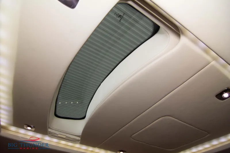 Slide: The Image of Sea Ray 540 Sundancer 2013 - 87