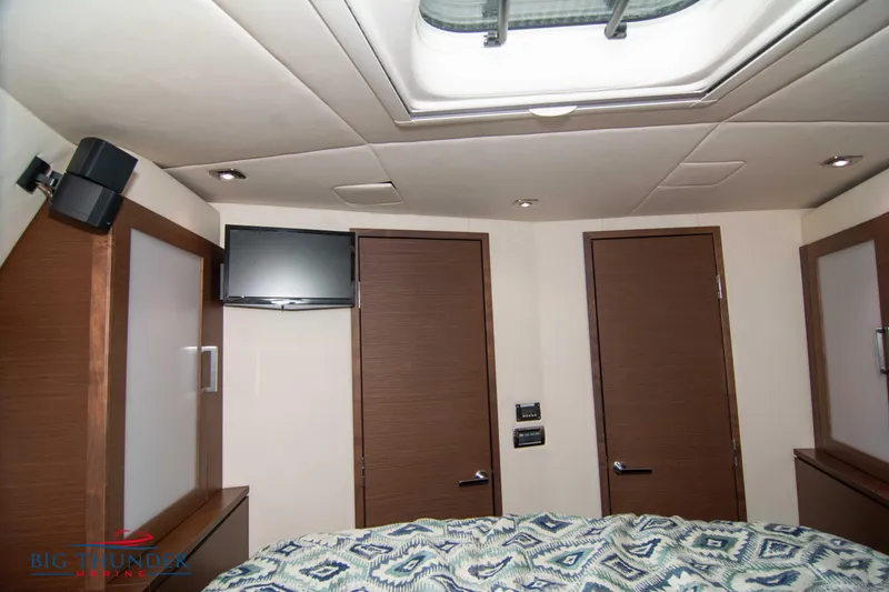 Slide: The Image of Sea Ray 540 Sundancer 2013 - 90