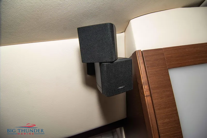 Slide: The Image of Sea Ray 540 Sundancer 2013 - 92