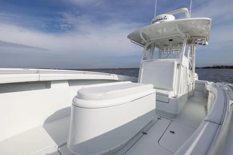 Slide: The Image of Yellowfin 36 Offshore 2021 - 55