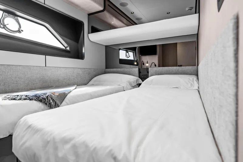 Slide: The Image of Ferretti 580 2025 - 46