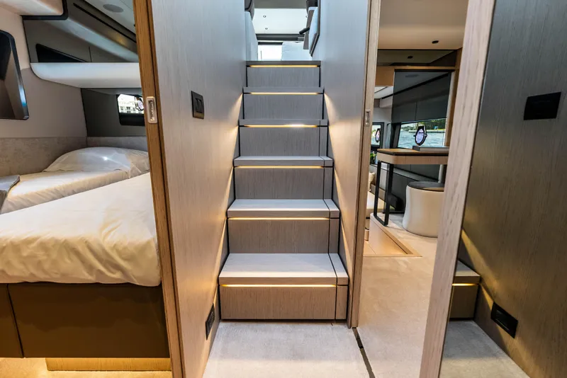 Slide: The Image of Ferretti Yachts 580 2025 - 51