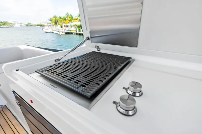 Slide: The Image of Ferretti Yachts 580 2025 - 62