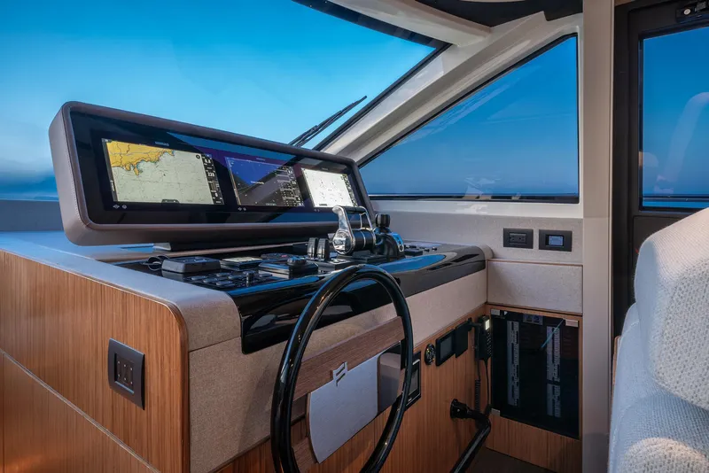Slide: The Image of Ferretti Yachts 670 2026 - 19