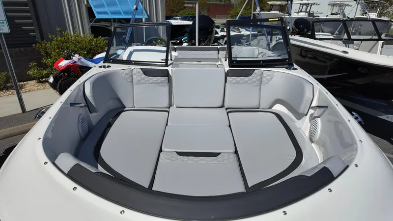 Slide: The Image of 2025 Bayliner M17 boat interior with spacious seating and modern design. - 5