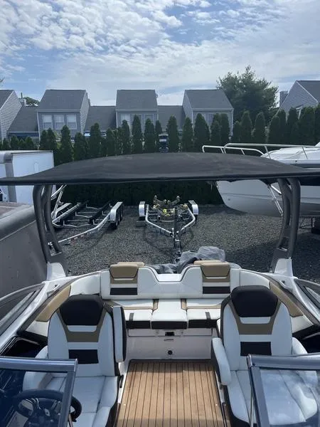 Slide: The Image of Yamaha 212 SD 2021 - 11