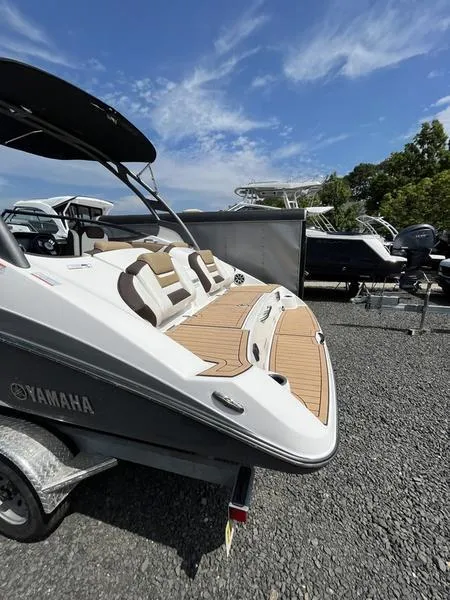 Slide: The Image of Yamaha 212 SD 2021 - 6