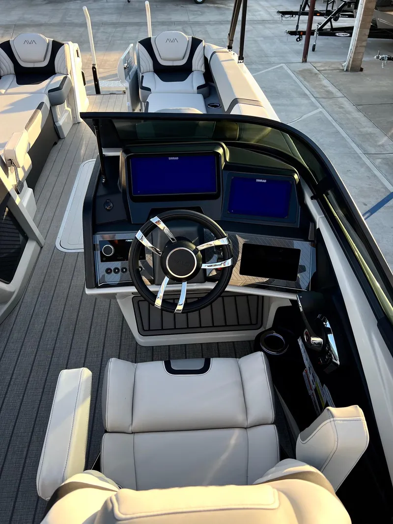 Slide: The Image of Avalon 27' Excalibur Carbon Series Elite Windshield w/ 500HP Mercury! 2025 - 5