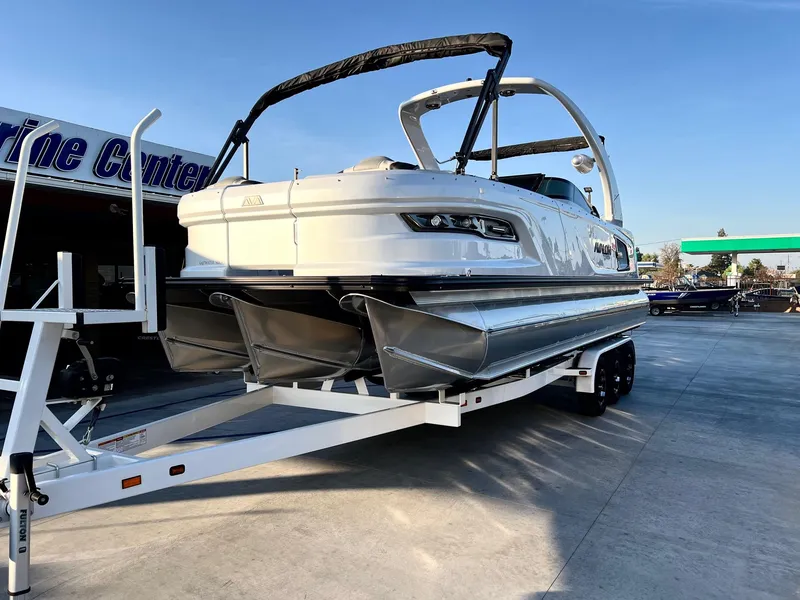 Slide: The Image of Avalon 27' Excalibur Carbon Series Elite Windshield w/ 500HP Mercury! 2025 - 7