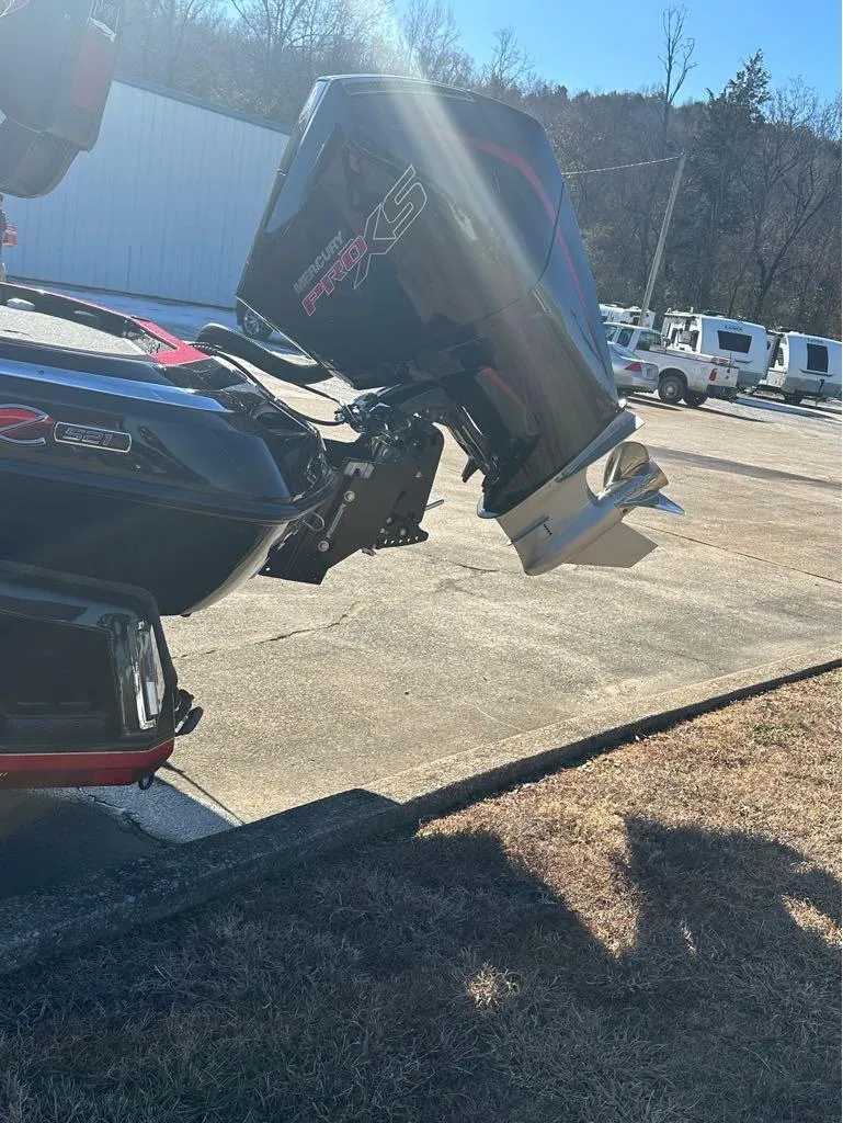 Slide: The Image of Ranger Z521R 2025 - 3