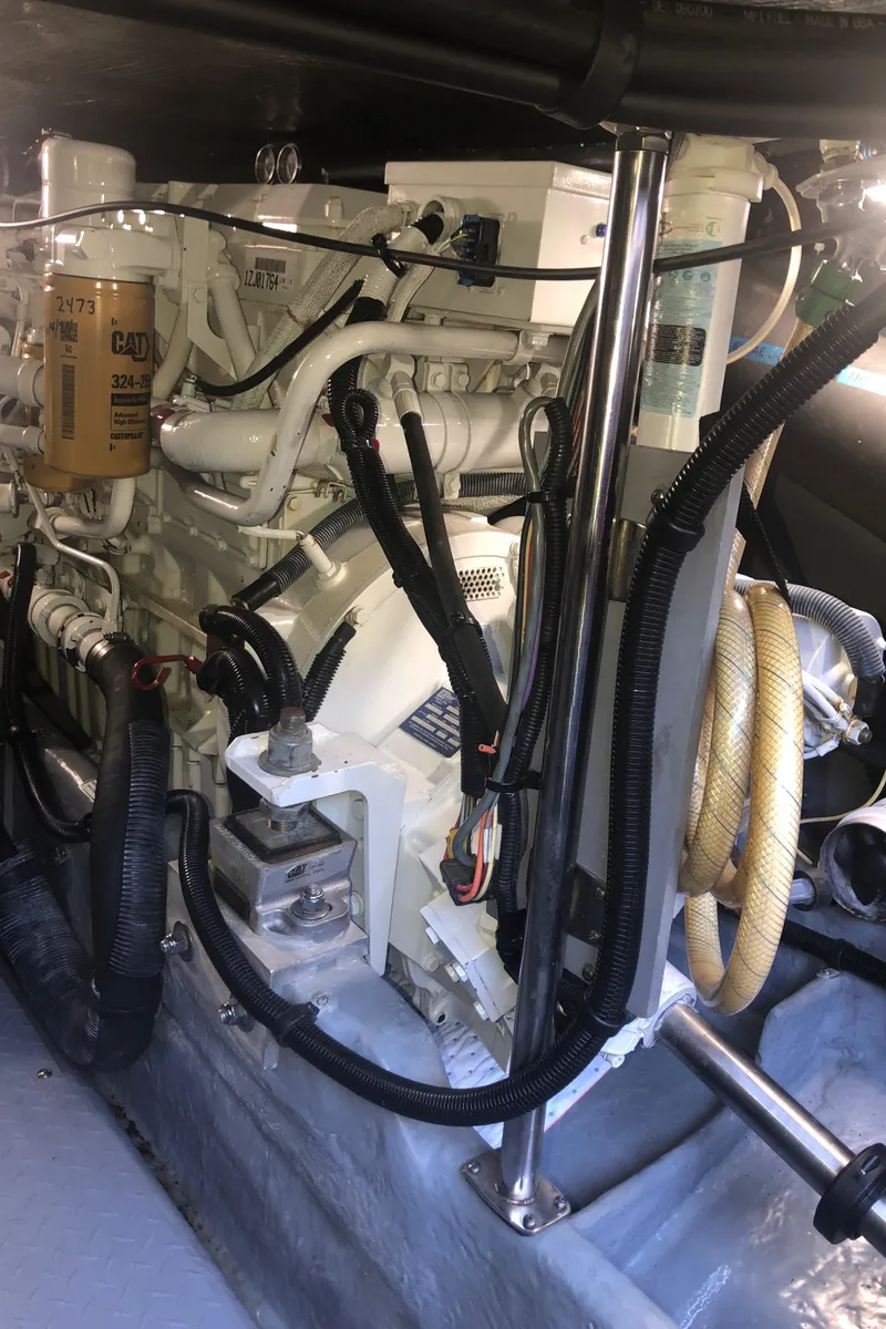 Slide: The Image of Sea Ray 400 Sedan Bridge 2001 - 87