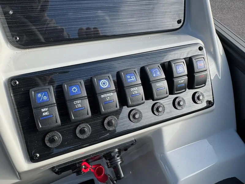 Slide: The Image of Sylvan X3 LZ Mirage Tritoon 2025 - 10