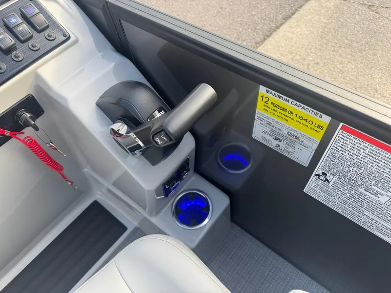 Slide: The Image of Sylvan X3 LZ Mirage Tritoon 2025 - 23