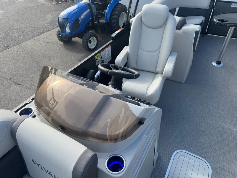 Slide: The Image of Sylvan X3 LZ Mirage Tritoon 2025 - 25